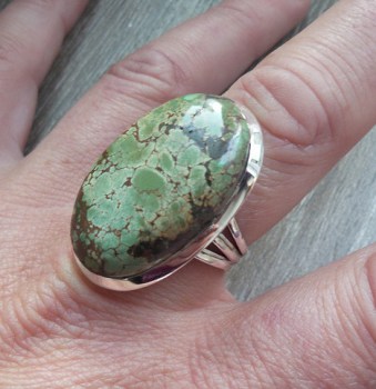 Zilveren ring gezet met grote Tibetaanse Turkoois 18.5 mm